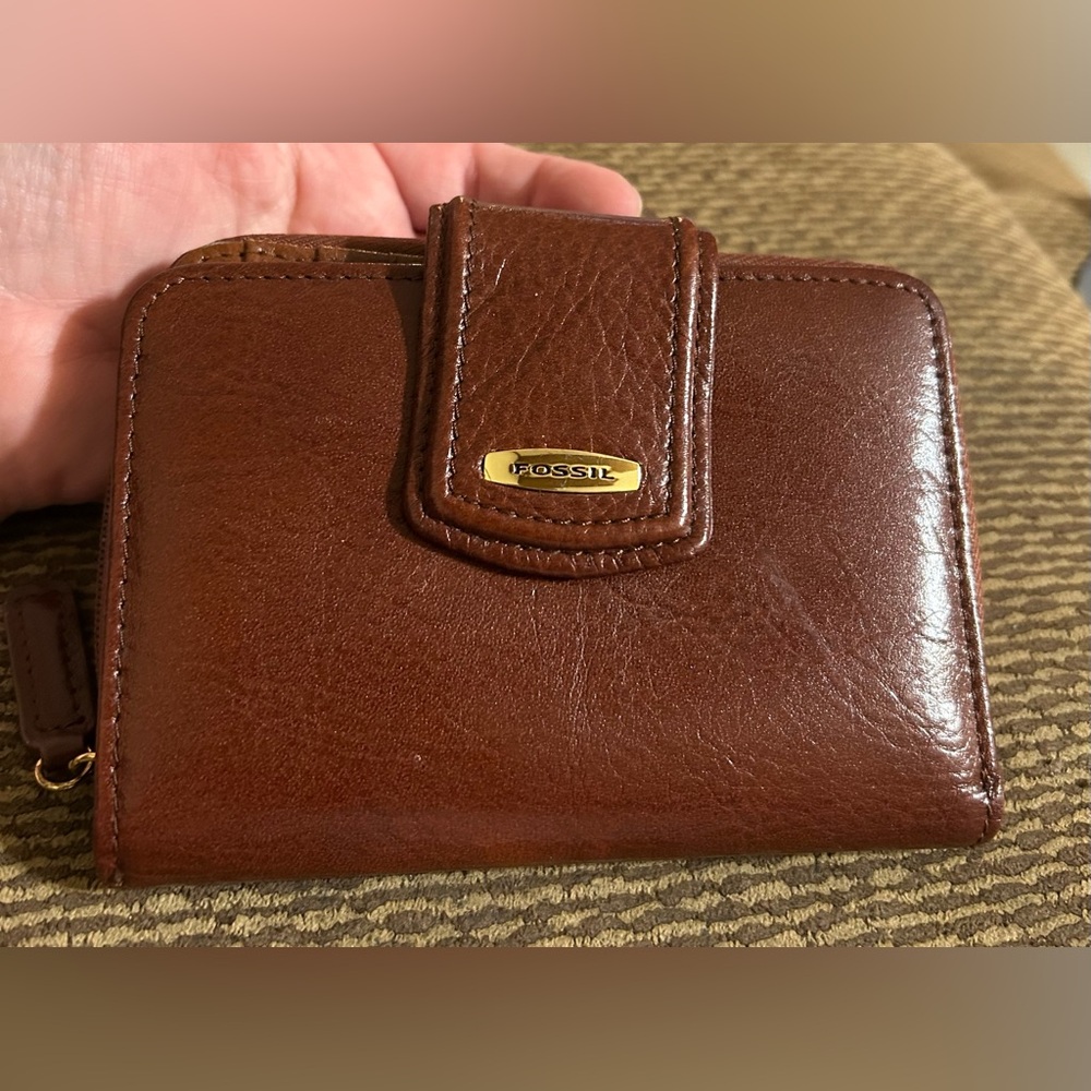 Fossil Brown Leather Bifold Wallet
